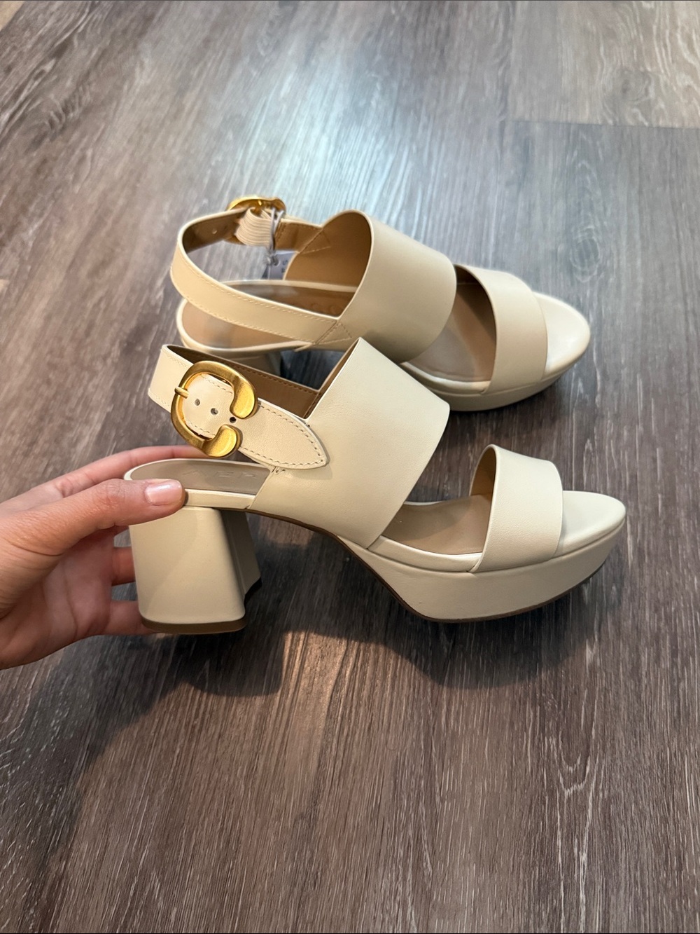 New Aerosoles Ivory Block Heel Sandals